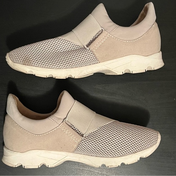 J.Jill Fit Cross Strap Sneaker - Picture 12 of 12